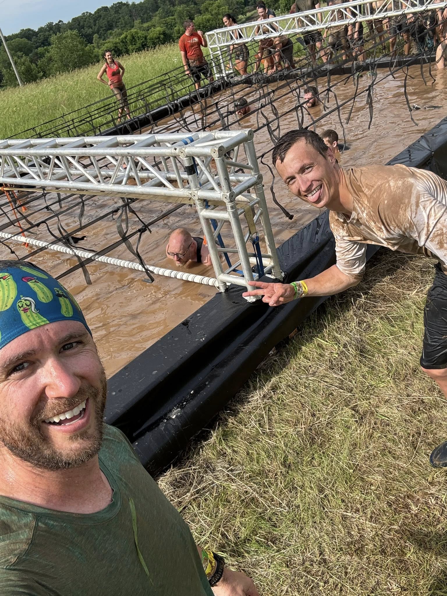 Mediocre Mudder, obstacles and friends